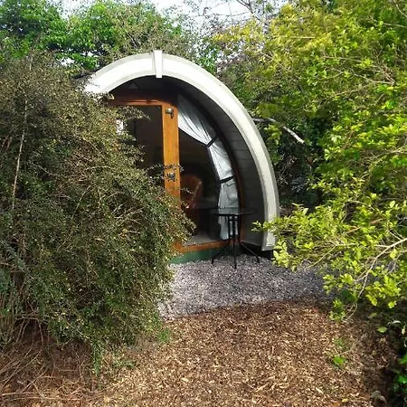 Priory Glamping Pods And Guest 캠프장 킬라니