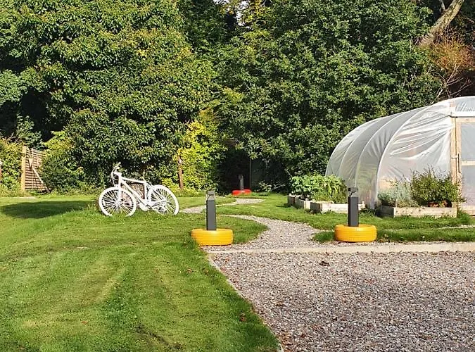 Priory Glamping Pods And Guest Килларни