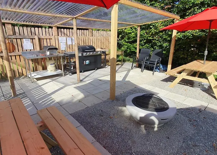 Priory Glamping Pods And Guest Kemp *