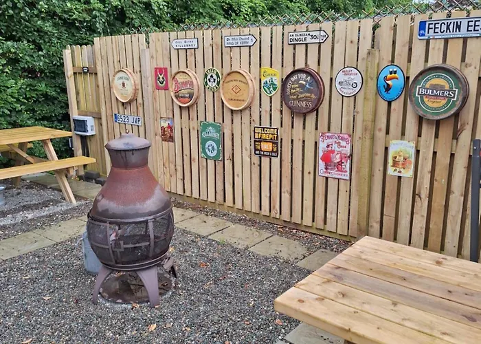 Kemp Priory Glamping Pods And Guest