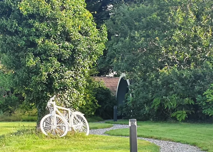 Kemp Priory Glamping Pods And Guest *