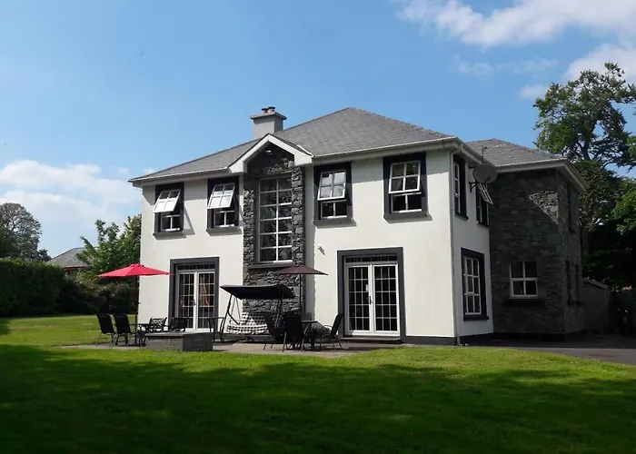 Priory Glamping Pods And Guest Кемпинг