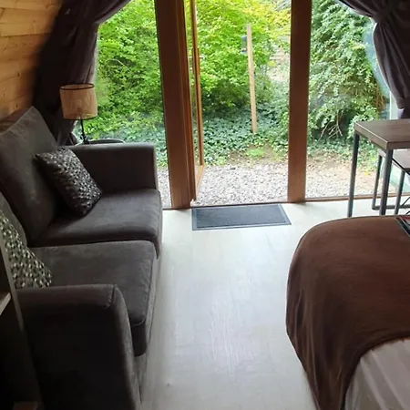 캠프장 Priory Glamping Pods And Guest