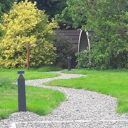 Priory Glamping Pods And Guest 킬라니